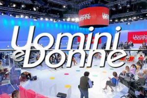 studio uomini e donne logo
