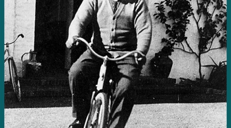 Albert Einstein bicicletta